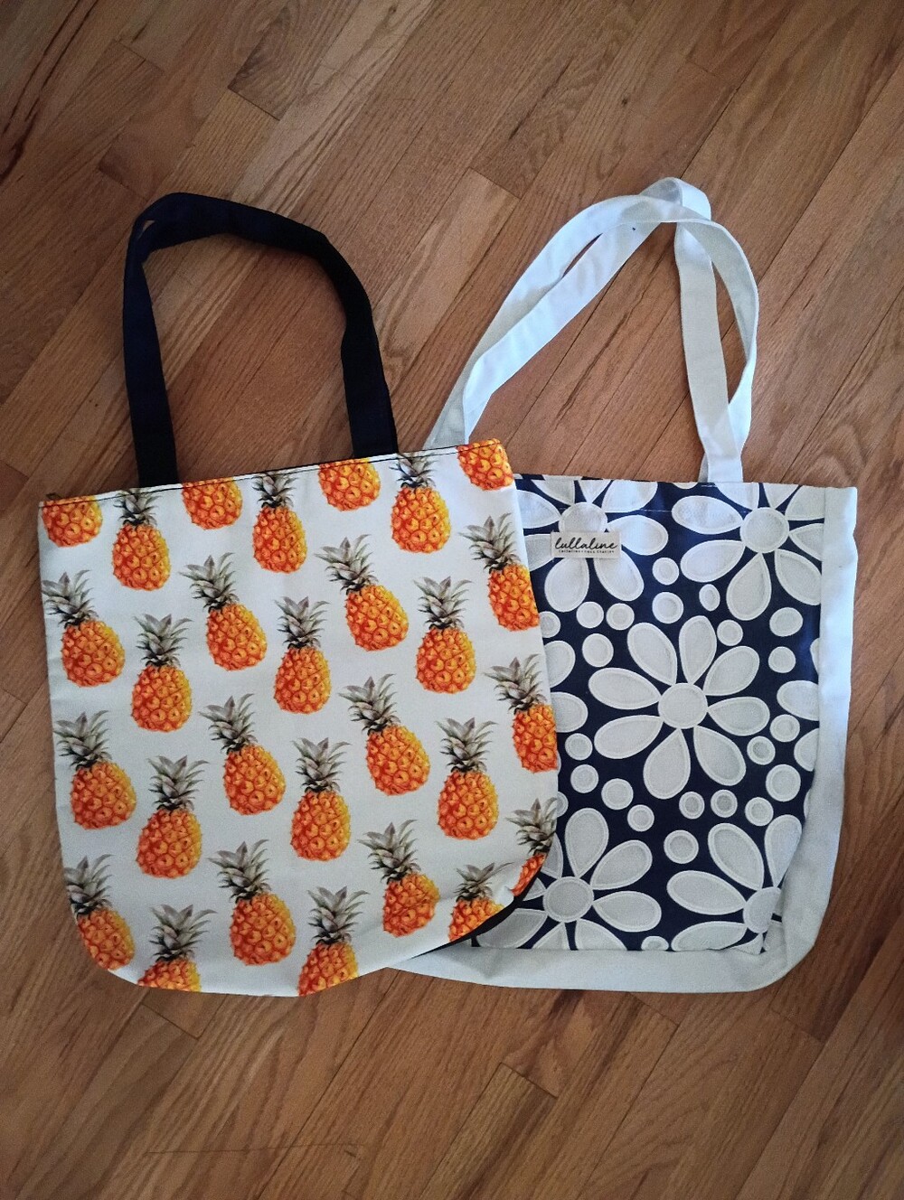 Set Of Two Tote bags